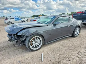 Ford Mustang 5.0L 8 2026