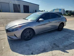Hyundai Elantra 2.0L 4 2022