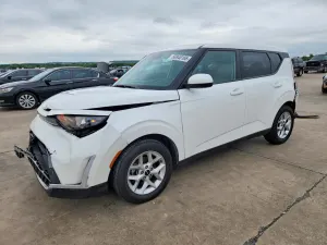 Kia Soul 2.0L 4 2025