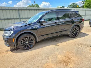 Volkswagen Tiguan 2.0L 4 2021