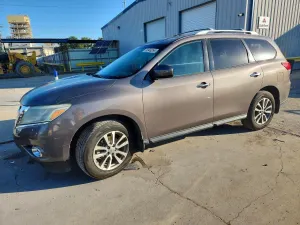 Nissan Pathfinder 3.5L 6 2013