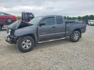 Toyota Tacoma 2.7L 4 2013
