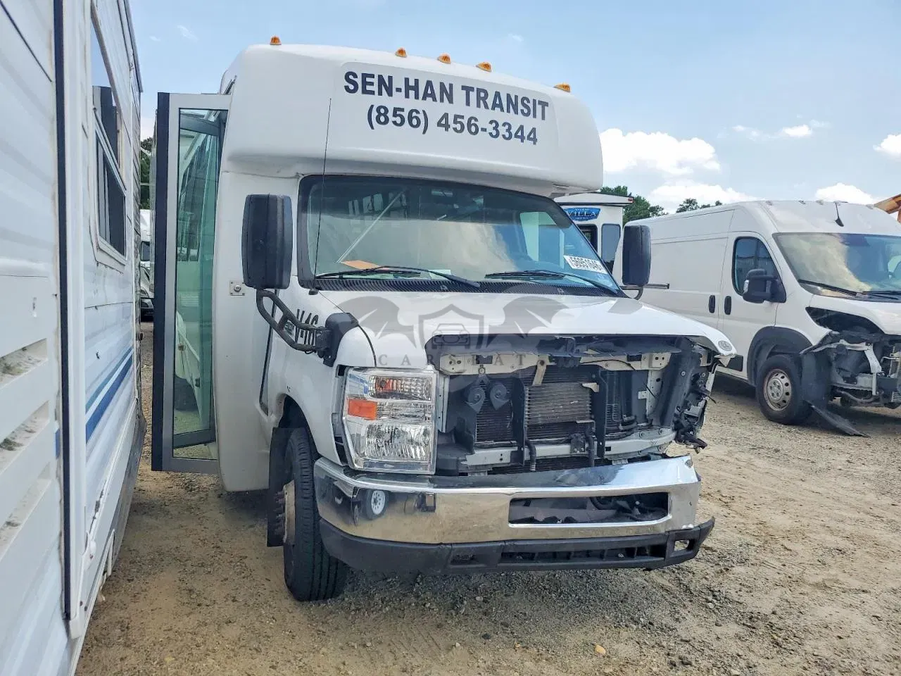 Ford Econoline 6.8L 10 2019
