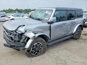 Ford Bronco 2.3L 4 2024