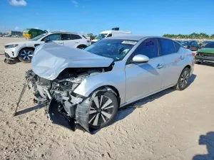 Nissan Altima 2.5L 4 2022