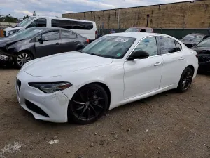 Alfa Romeo Giulia 2.0L 4 2017