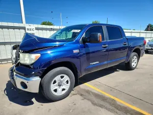 Toyota Tundra 5.7L 8 2011