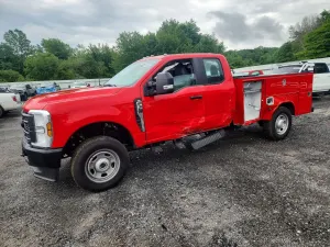Ford F-350 6.8L 8 2026