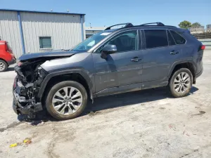 Toyota Rav4 XLE PREMIUM 2.5L 4 2024