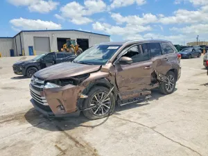 Toyota Highlander 3.5L 6 2019