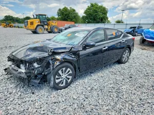 Nissan Altima 2.5L 4 2020