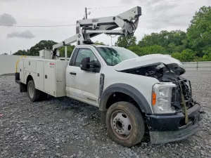 Ford F550 6.7L 8 2023