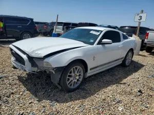 Ford Mustang 3.7L 6 2014