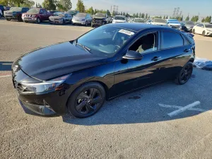 Hyundai Elantra 2.0L 4 2021