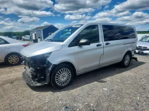 Mercedes-Benz Metris 2.0L 4 2021