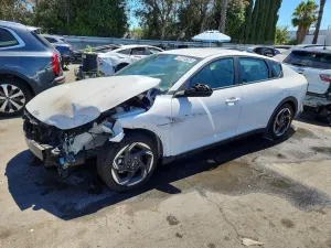 Kia K4 2.0L 4 2025
