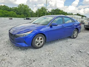Hyundai Elantra 2.0L 4 2022