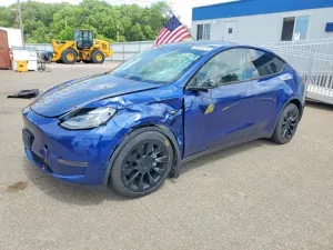 Tesla Model Y 2024
