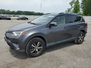 Toyota Rav4 XLE 2.5L 4 2017