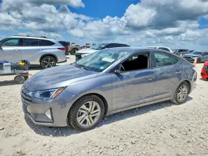 Hyundai Elantra 2.0L 4 2019