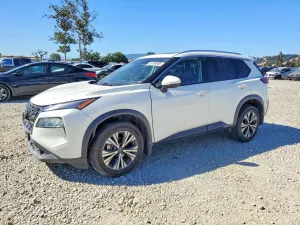 Nissan Rogue 2.5L 4 2021