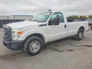 Ford F-250 6.2L 8 2013