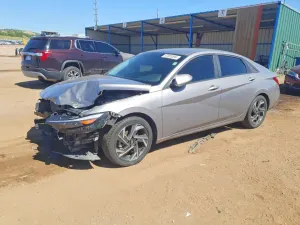 Hyundai Elantra 2.0L 4 2024