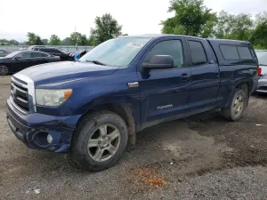 Toyota Tundra 5.7L 8 2013