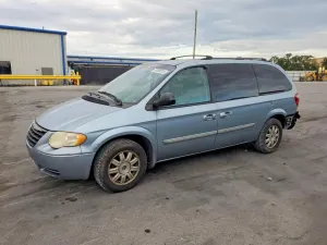 Chrysler Town & Country 3.8L 6 2006