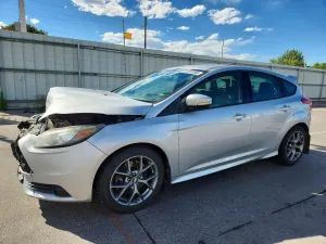 Ford Focus 2.0L 4 2013