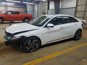 Hyundai Elantra 2.0L 4 2024