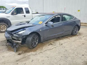 Tesla Model 3 2018