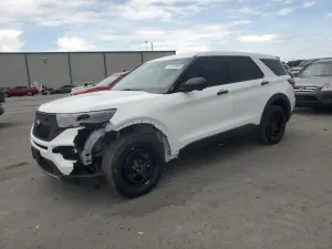 Ford Explorer 3.3L 6 2025