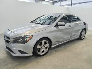 Mercedes-Benz CLA 2.0L 4 2015