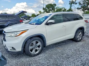 Toyota Highlander 3.5L 6 2016