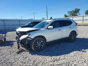 Nissan Rogue 2.5L 4 2015