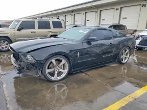 Ford Mustang 3.7L 6 2014