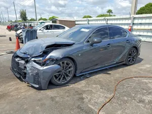 Lexus IS 3.5L 6 2022