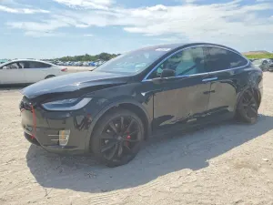 Tesla Model X 2020