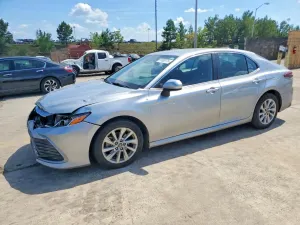 Toyota Camry 2.5L 4 2021