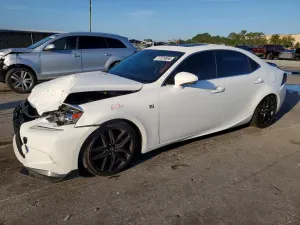 Lexus IS 2.5L 6 2015
