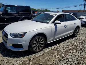 Audi A4 2.0L 4 2023