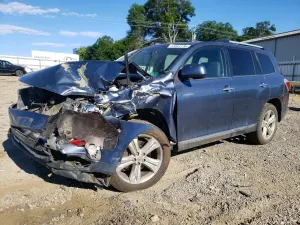 Toyota Highlander 3.5L 6 2013