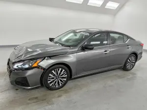 Nissan Altima 2.5L 4 2025