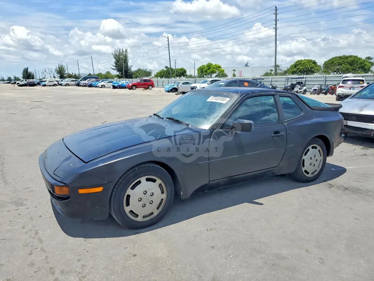 Porsche 944 2.5L 4 1987