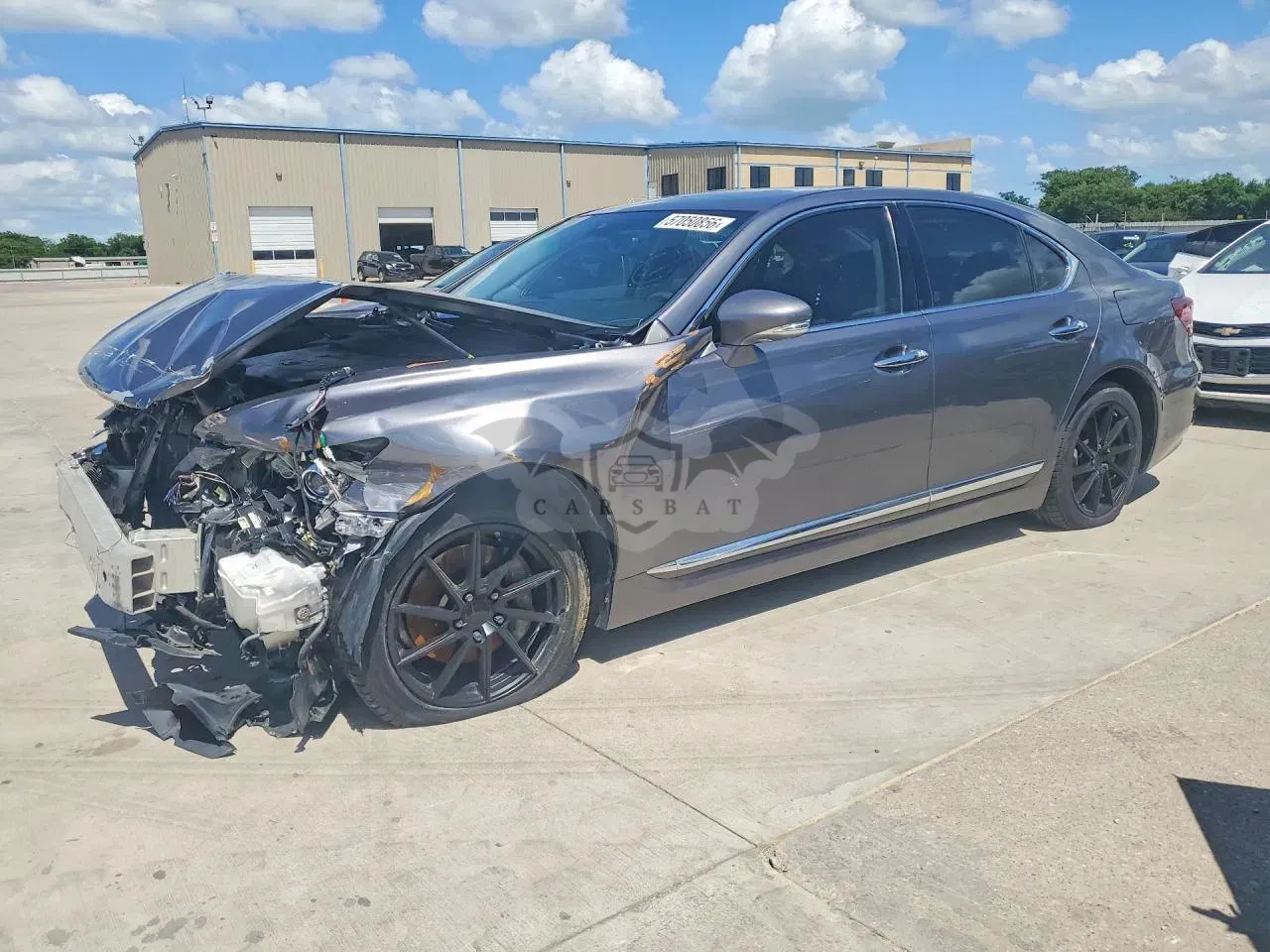 Lexus LS 4.6L 8 2013