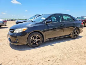 Toyota Corolla 1.8L 4 2012