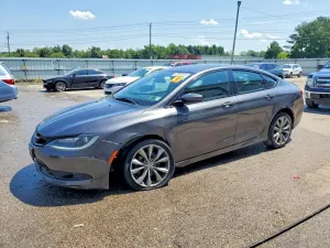 Chrysler 200 2.4L 4 2015
