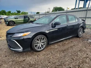 Toyota Camry 2.5L 4 2022