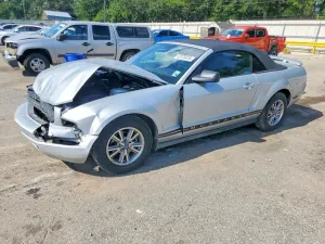 Ford Mustang 4.0L 6 2005